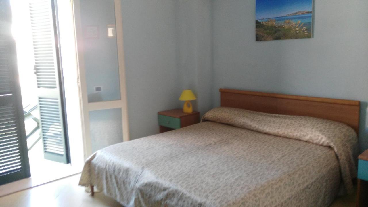 Hotel Geranio Rosso Stintino Kültér fotó
