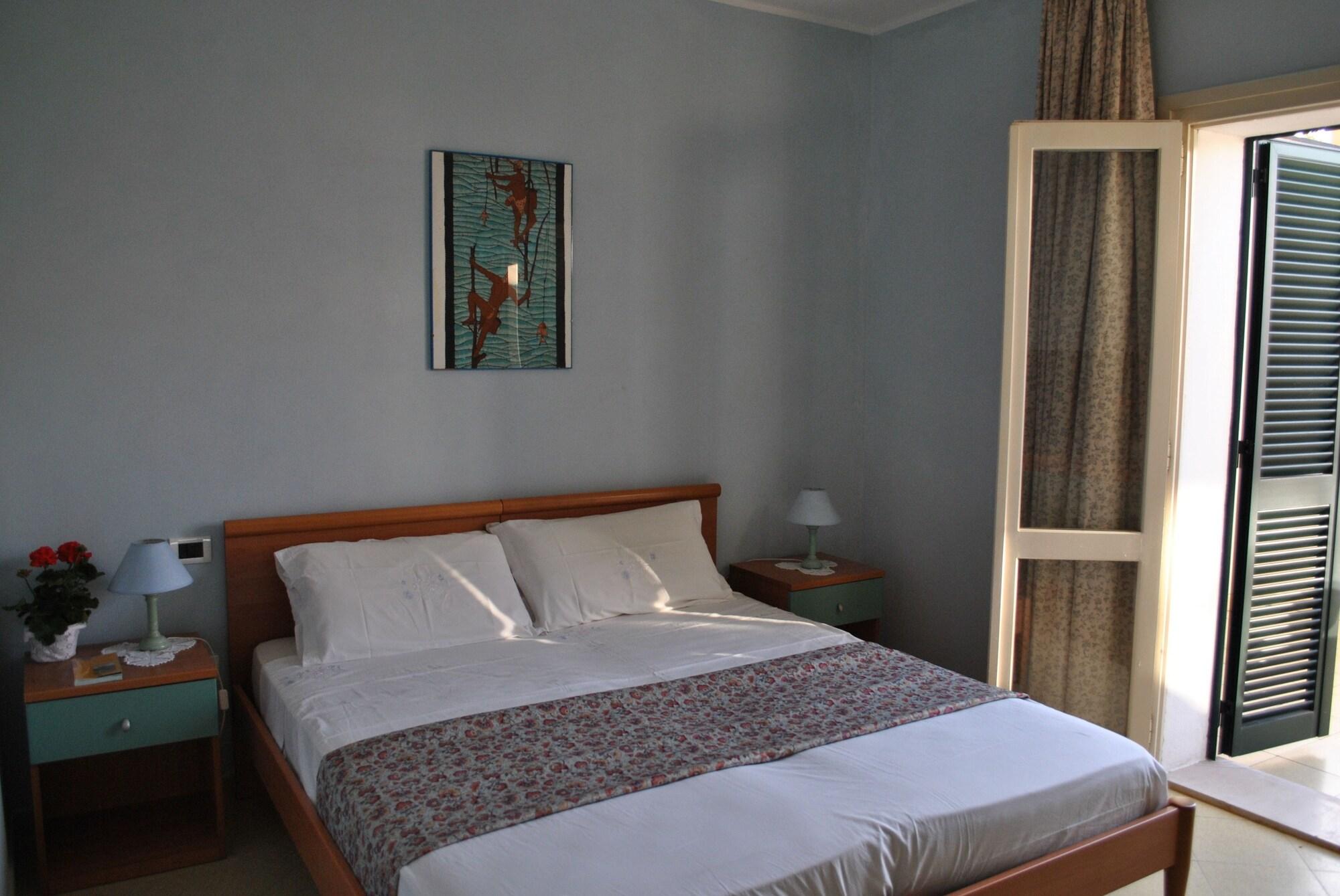 Hotel Geranio Rosso Stintino Kültér fotó